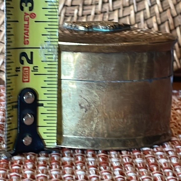 Vintage brass butterfly trinket box - Picture 12 of 12